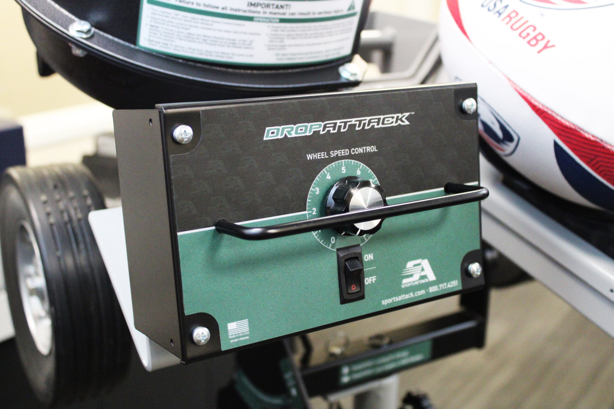 Drop Attack Rugby Machine, 12V DC (W/90V Charger)
