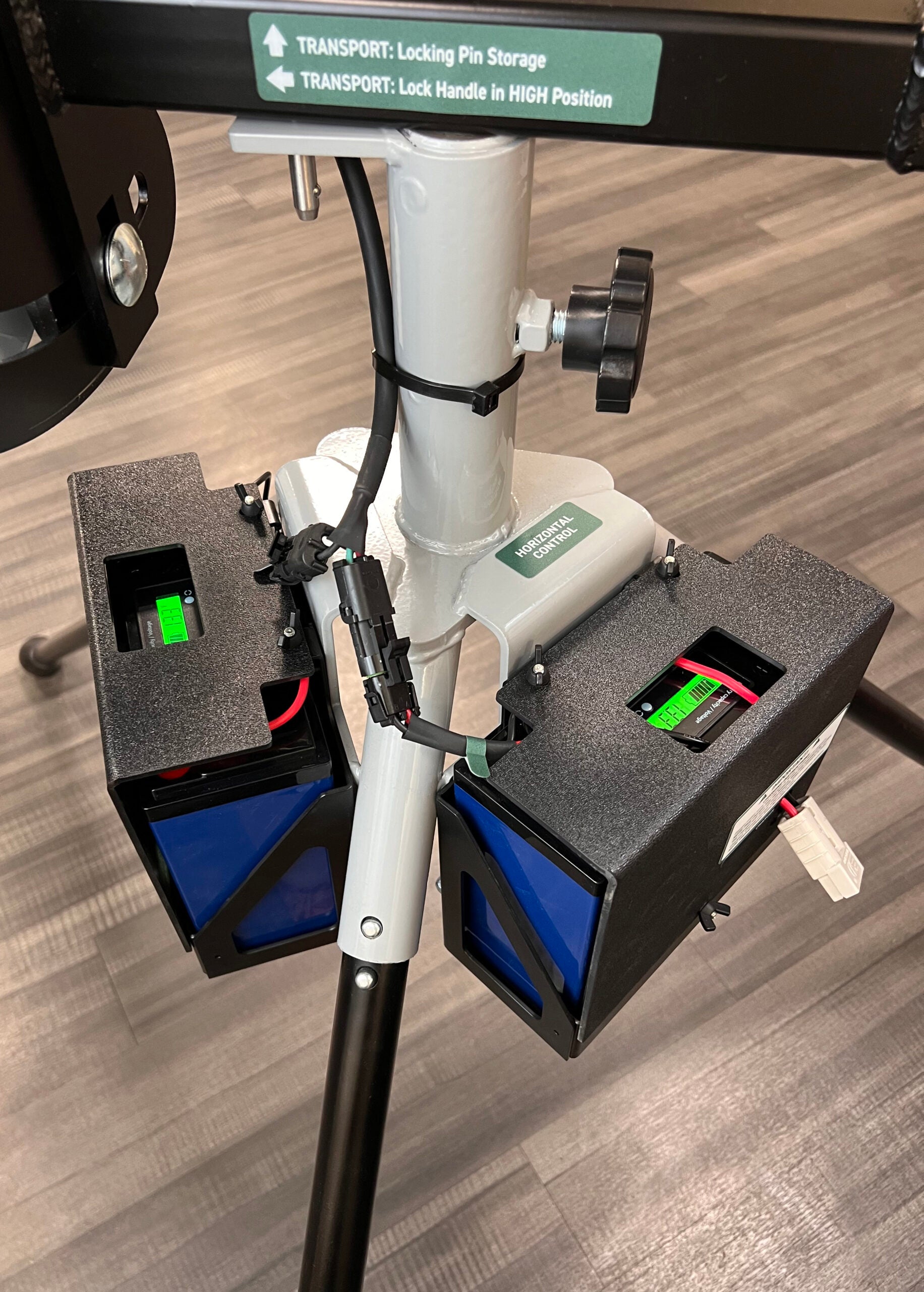 Drop Attack Rugby Machine, 12V DC (W/90V Charger)